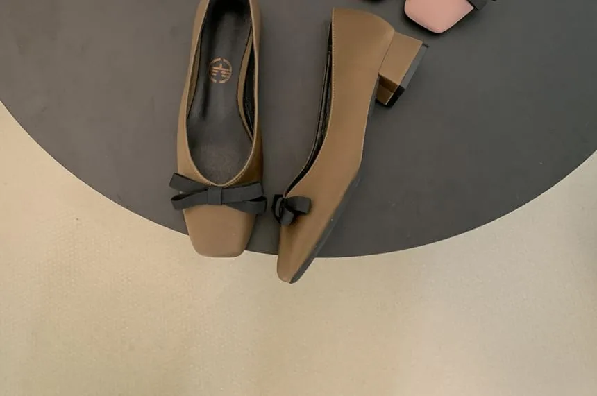 Block Heel Bow Pumps