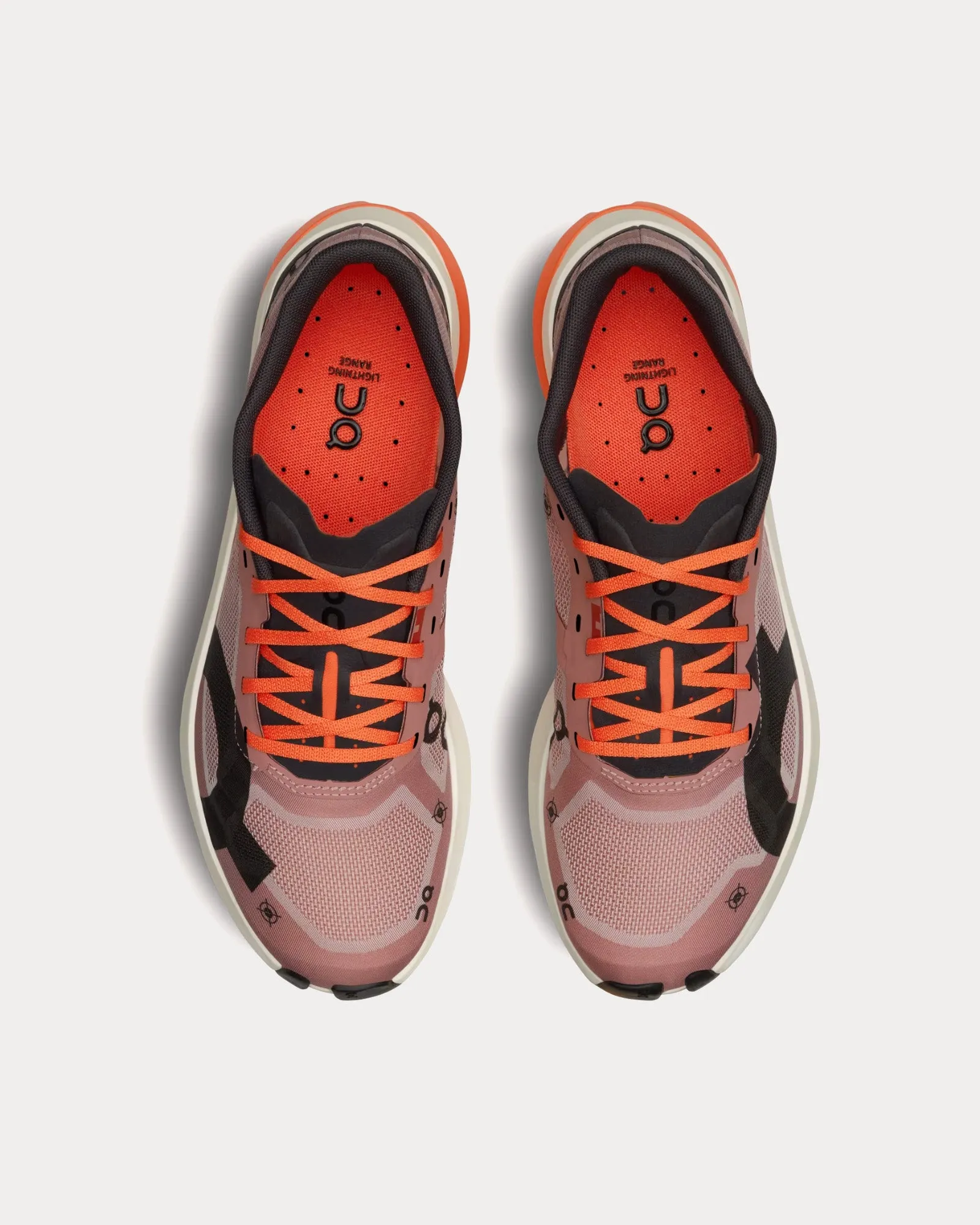 Cloudboom Echo 3 Dustrose / Eclipse Running Shoes