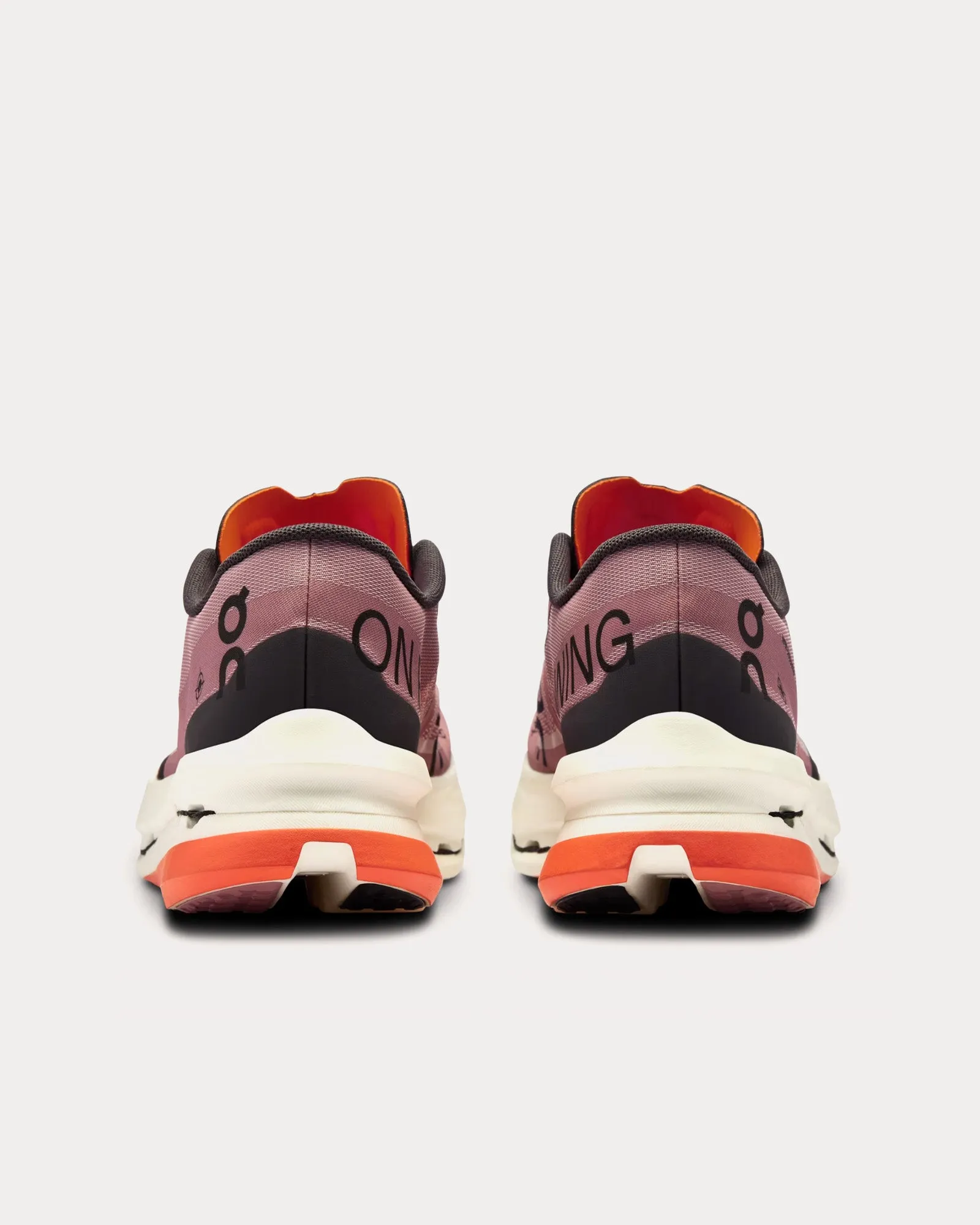 Cloudboom Echo 3 Dustrose / Eclipse Running Shoes