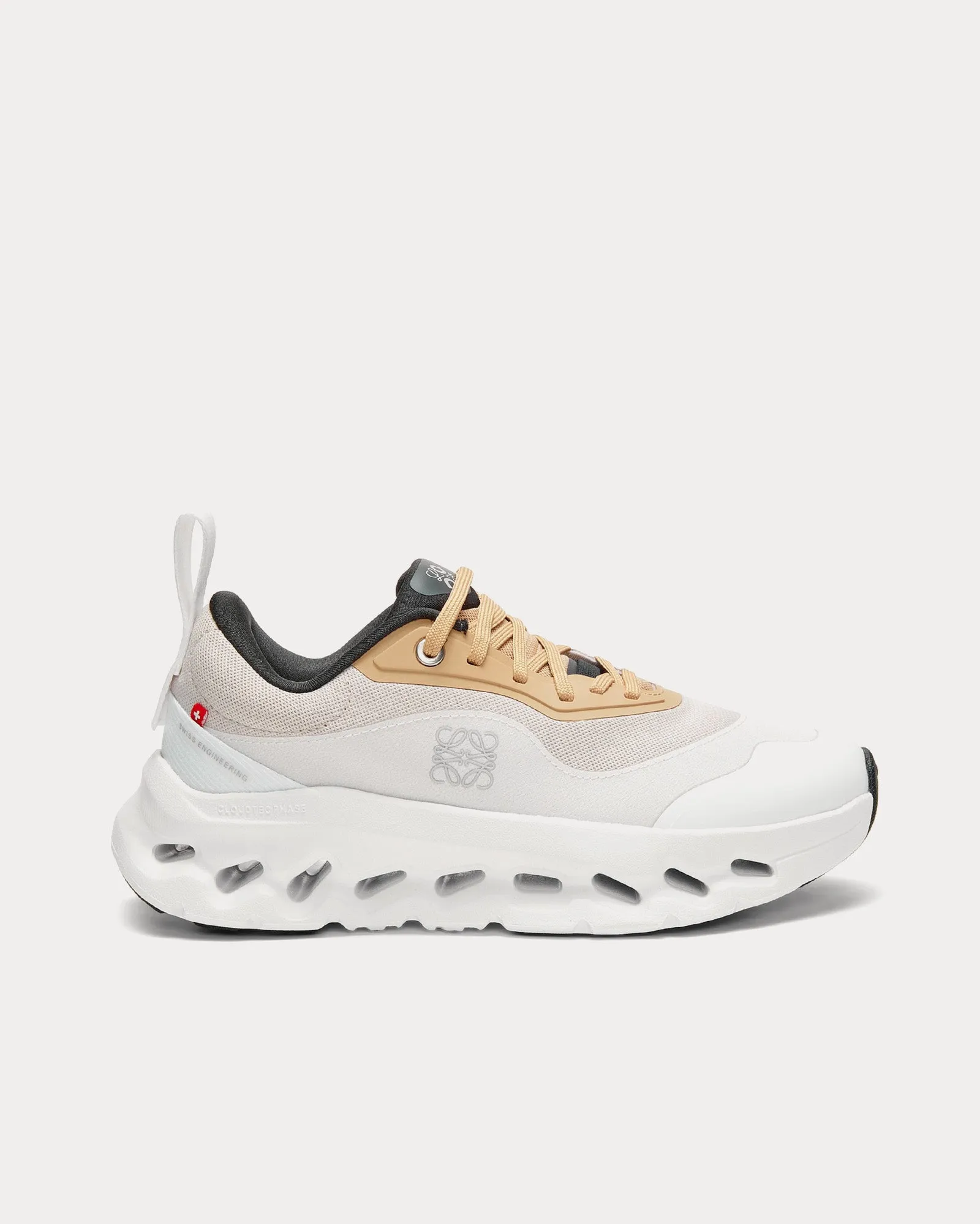 Cloudtilt 2.0 Tan / White Running Shoes